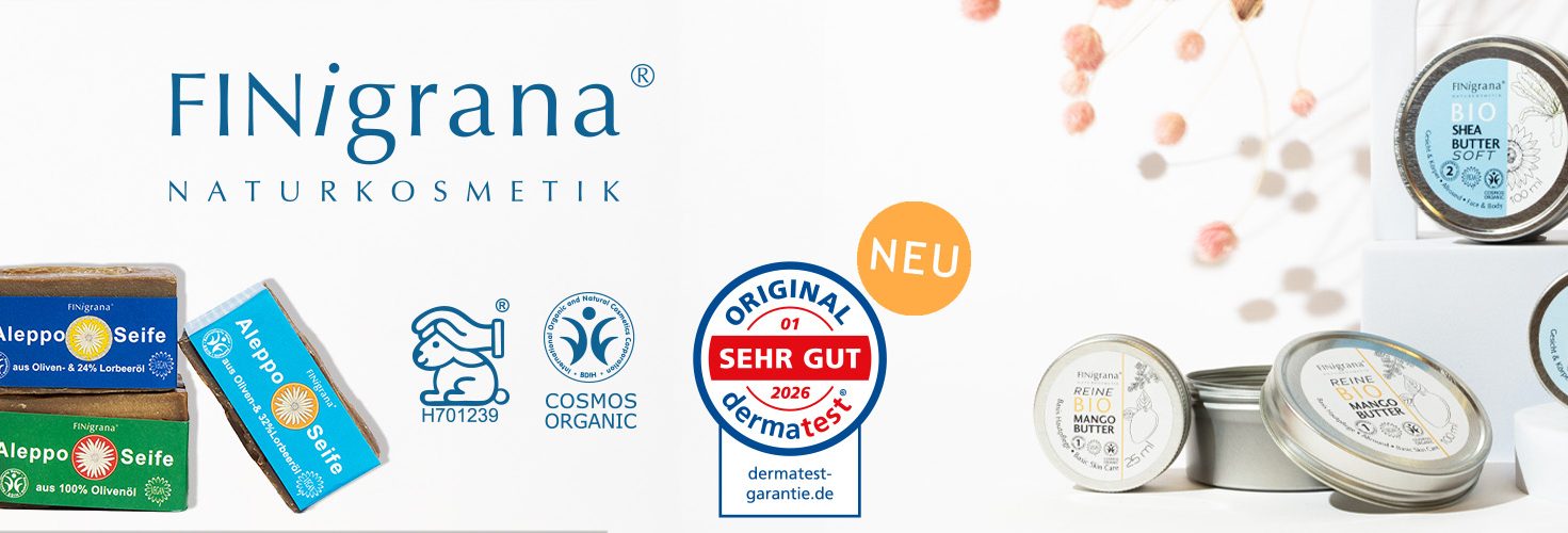 Finigrana Naturkosmetik Produktübersicht. Alepposeife gestapelt, Bio Buttter, Hautöle, Kokosöl im Glas und eine große Dose Reine Bio Sheabutter.